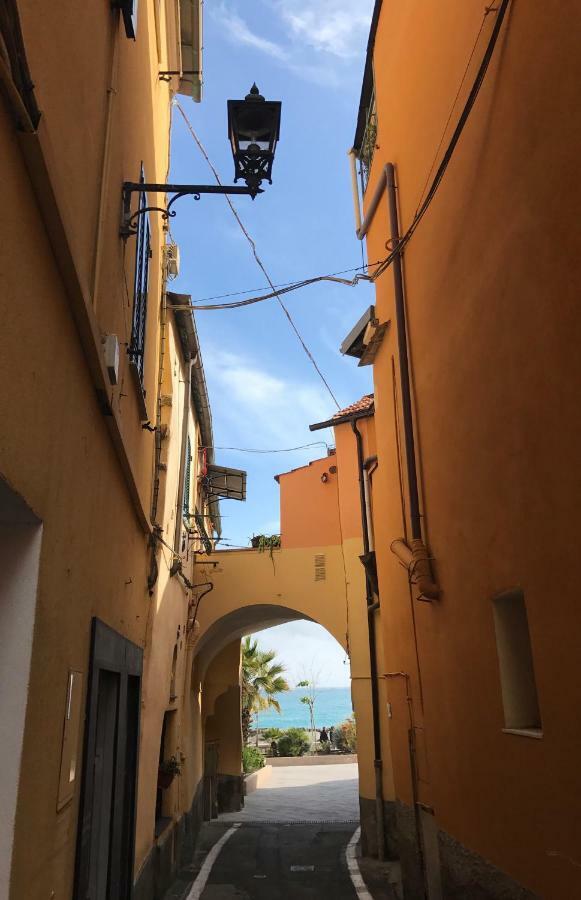 Ferienwohnung Casa Mia Imperia Exterior foto